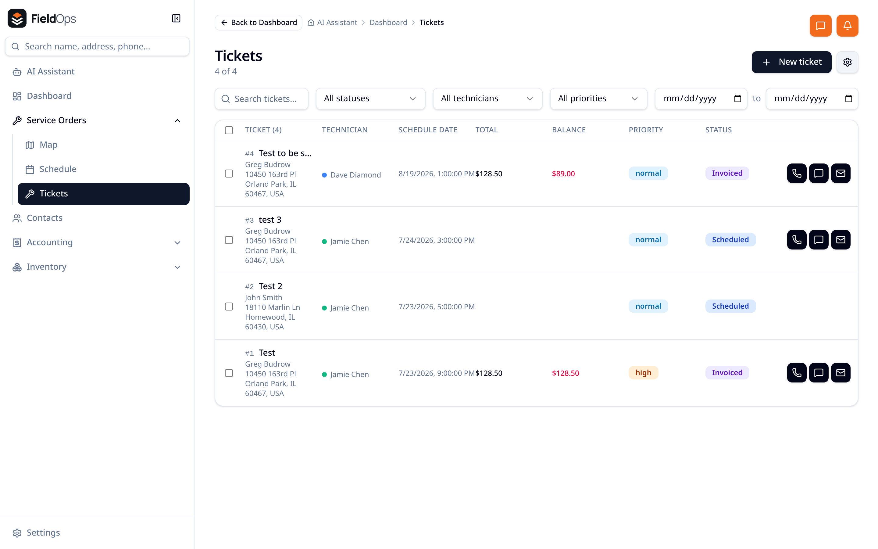 Ticket list with technician, schedule date, total, balance, priority and status columns